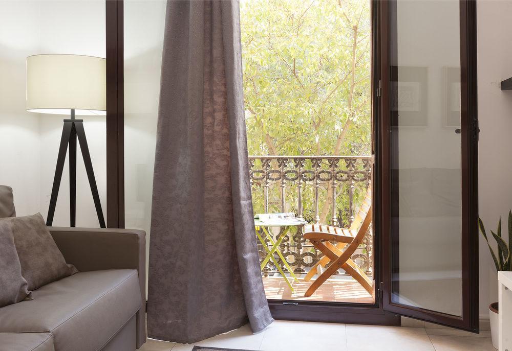 Easy Sleep Gaudi Terrace Apartment บาร์เซโลนา ภายนอก รูปภาพ