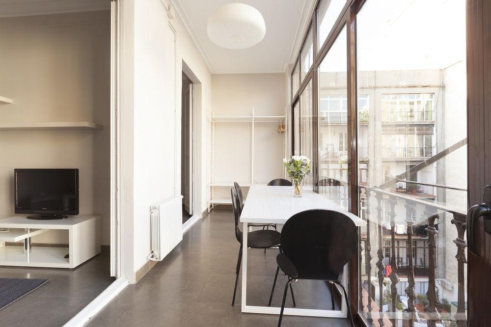 Easy Sleep Gaudi Terrace Apartment บาร์เซโลนา ภายนอก รูปภาพ
