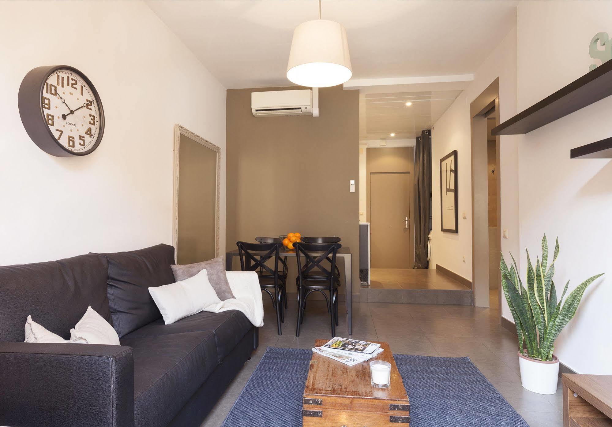 Easy Sleep Gaudi Terrace Apartment บาร์เซโลนา ภายนอก รูปภาพ