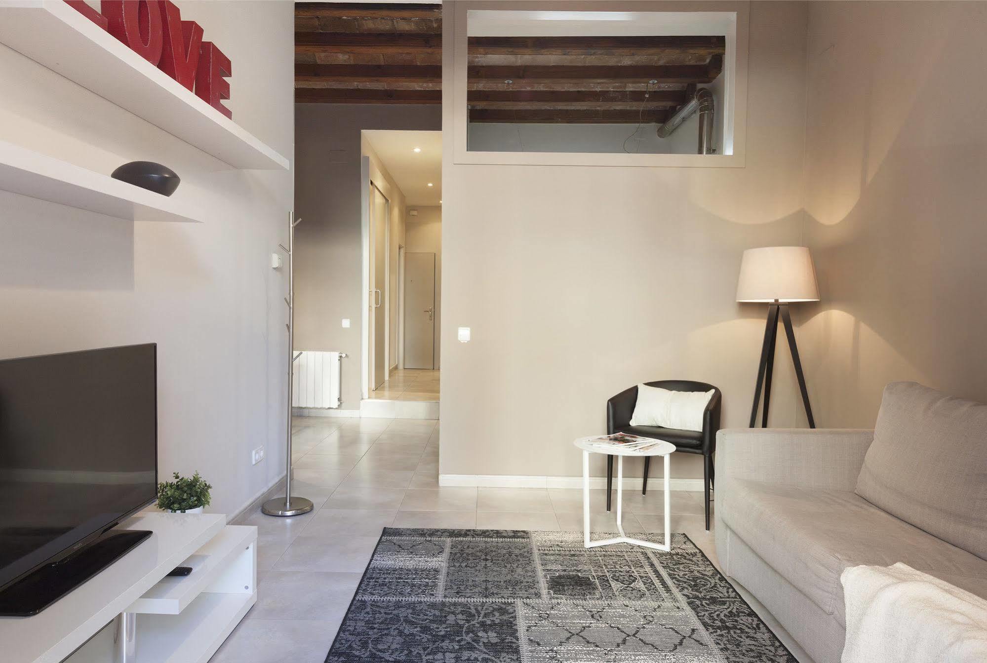 Easy Sleep Gaudi Terrace Apartment บาร์เซโลนา ภายนอก รูปภาพ