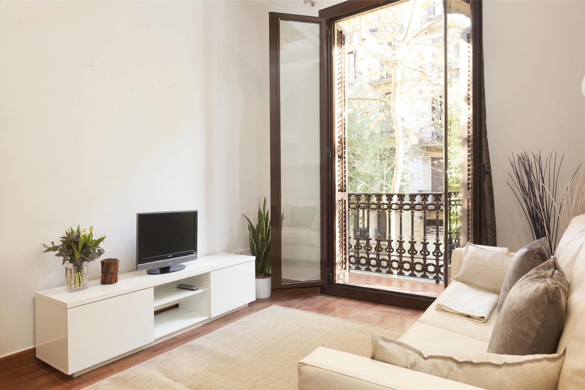 Easy Sleep Gaudi Terrace Apartment บาร์เซโลนา ภายนอก รูปภาพ