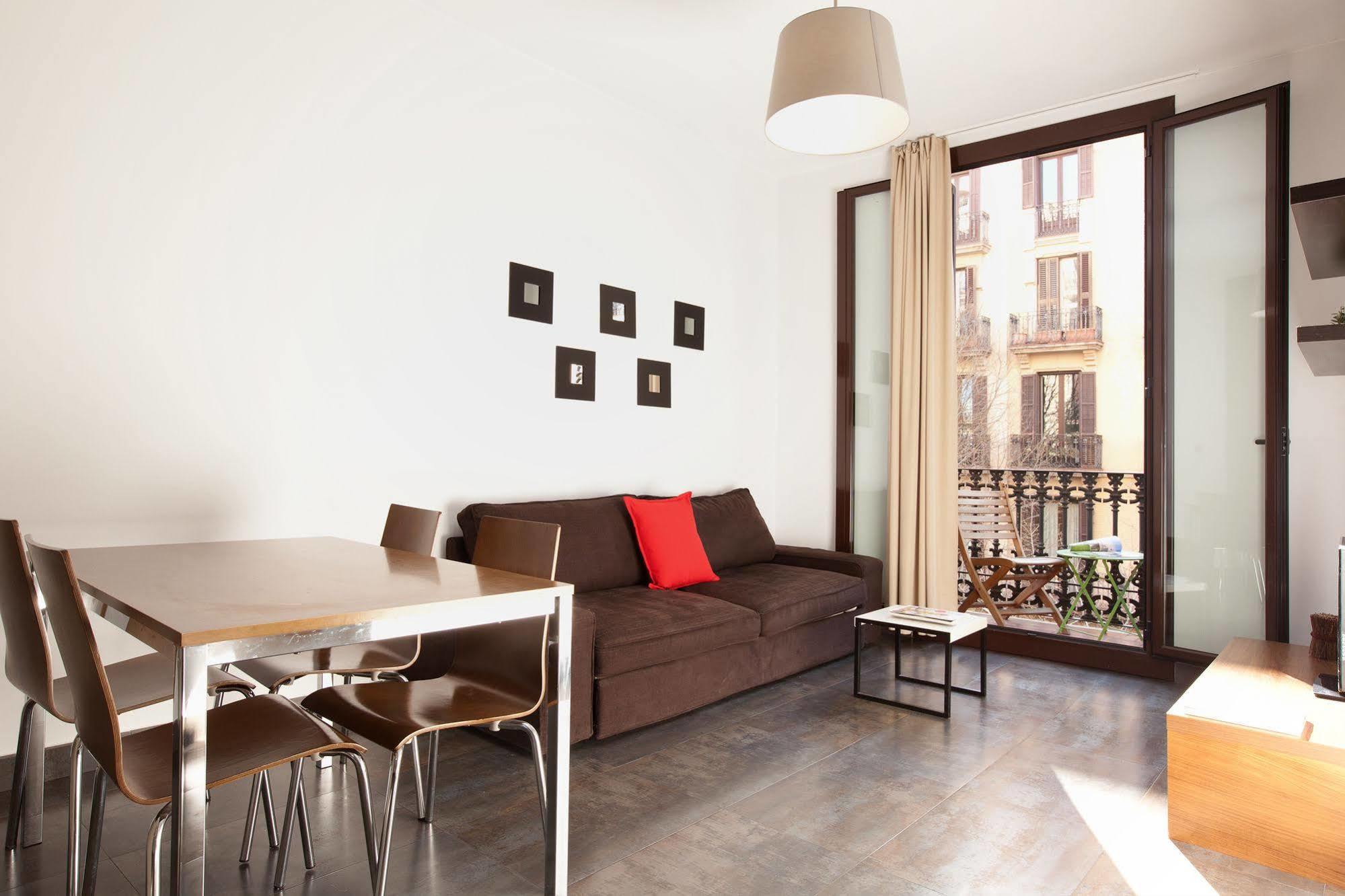 Easy Sleep Gaudi Terrace Apartment บาร์เซโลนา ภายนอก รูปภาพ