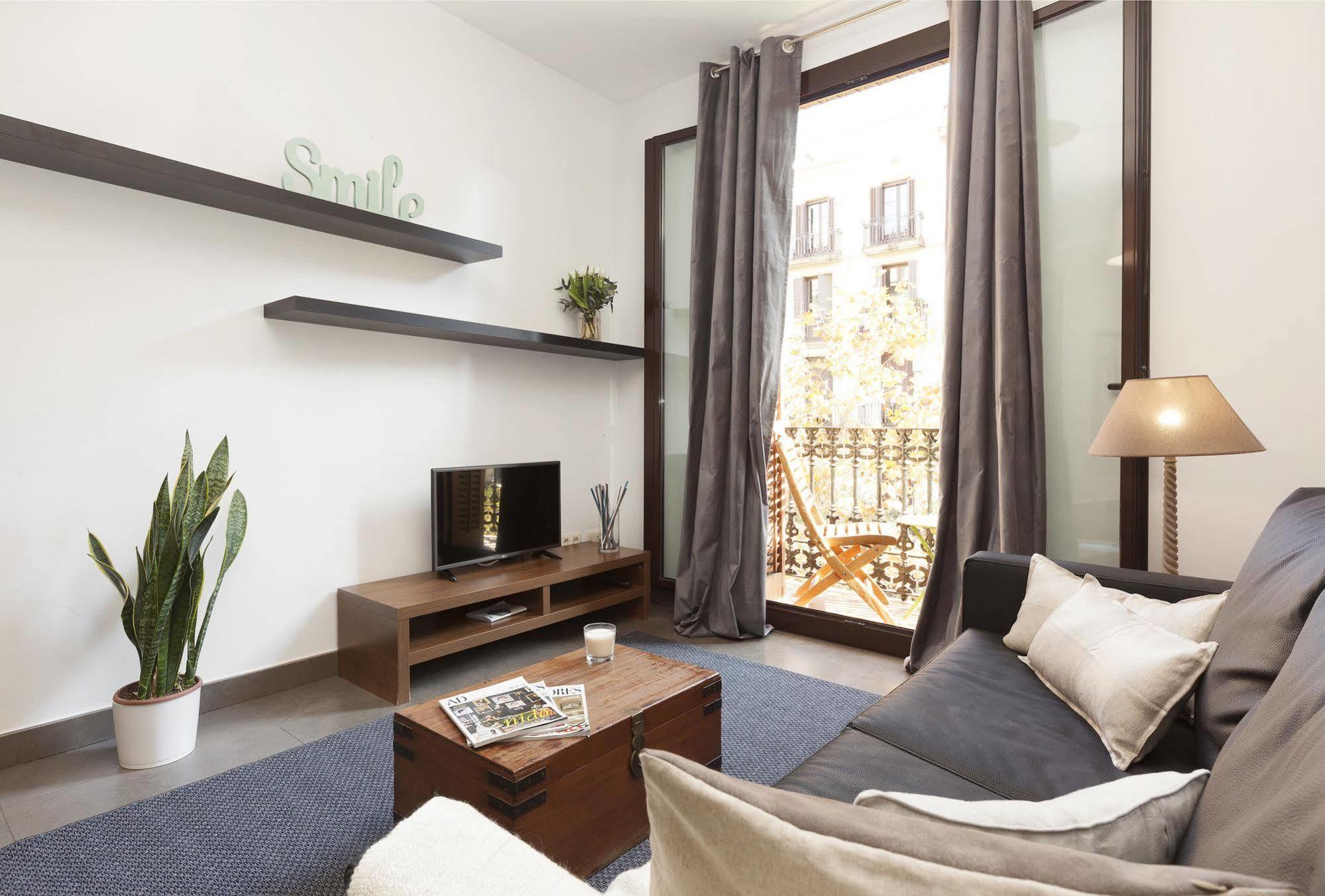 Easy Sleep Gaudi Terrace Apartment บาร์เซโลนา ภายนอก รูปภาพ