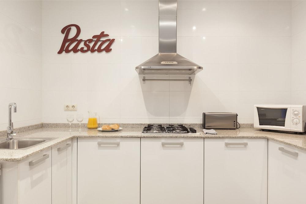 Easy Sleep Gaudi Terrace Apartment บาร์เซโลนา ภายนอก รูปภาพ