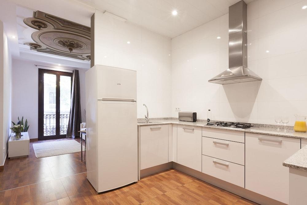 Easy Sleep Gaudi Terrace Apartment บาร์เซโลนา ภายนอก รูปภาพ