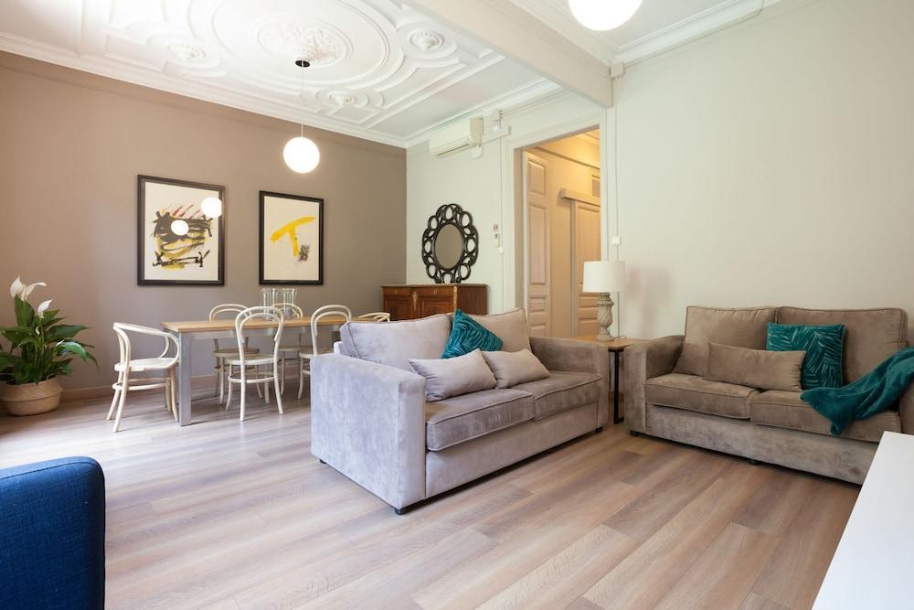 Easy Sleep Gaudi Terrace Apartment บาร์เซโลนา ภายนอก รูปภาพ