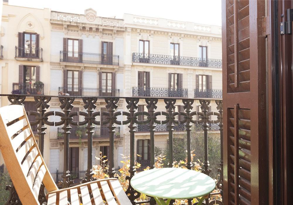 Easy Sleep Gaudi Terrace Apartment บาร์เซโลนา ภายนอก รูปภาพ