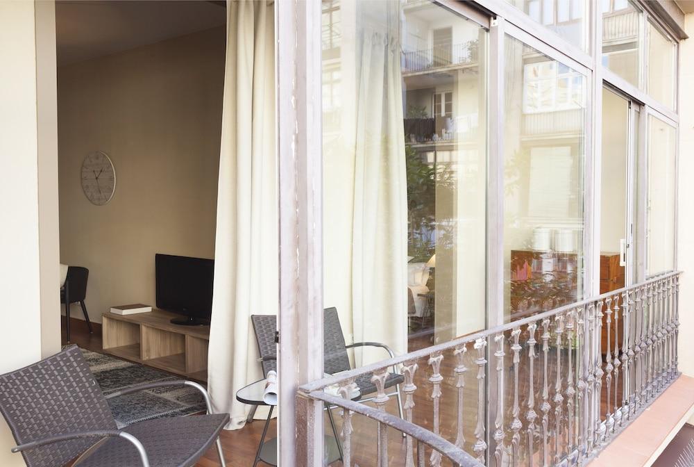 Easy Sleep Gaudi Terrace Apartment บาร์เซโลนา ภายนอก รูปภาพ