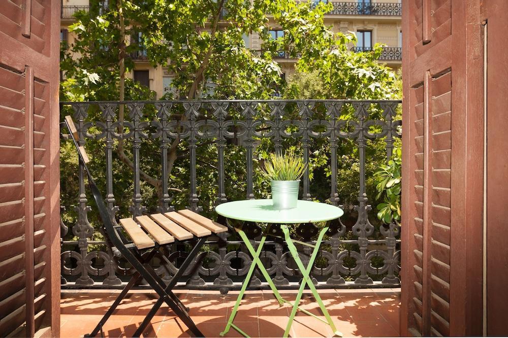 Easy Sleep Gaudi Terrace Apartment บาร์เซโลนา ภายนอก รูปภาพ