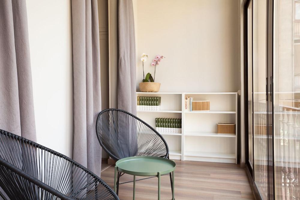 Easy Sleep Gaudi Terrace Apartment บาร์เซโลนา ภายนอก รูปภาพ