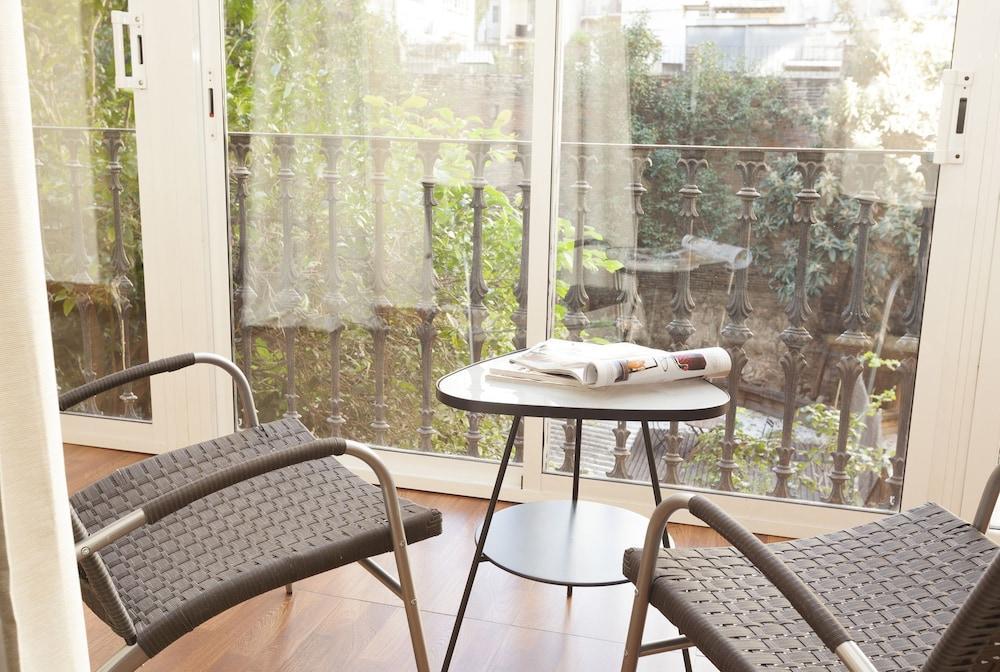 Easy Sleep Gaudi Terrace Apartment บาร์เซโลนา ภายนอก รูปภาพ