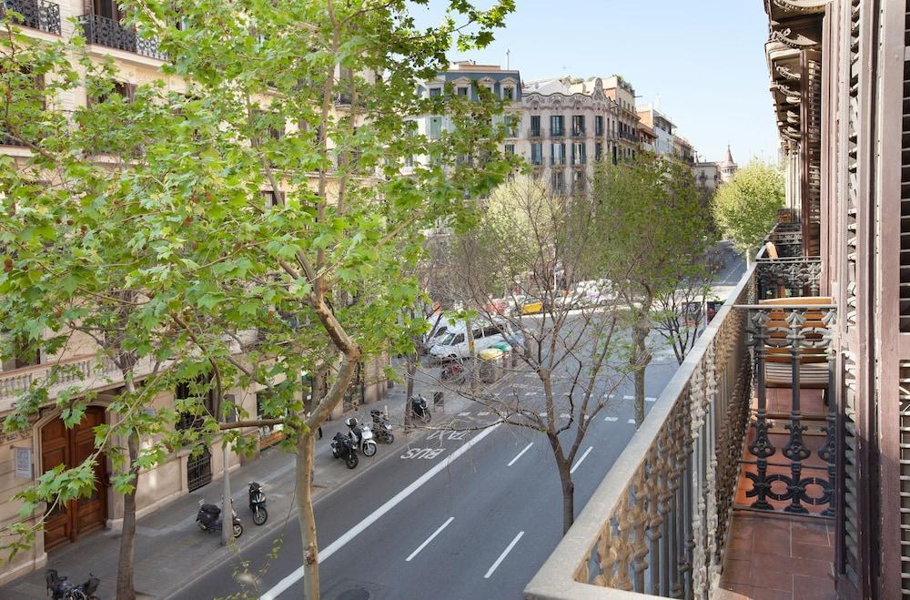 Easy Sleep Gaudi Terrace Apartment บาร์เซโลนา ภายนอก รูปภาพ